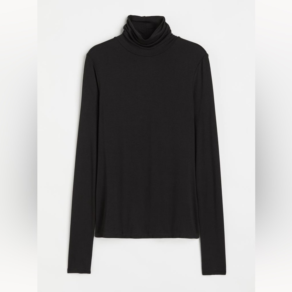H&M basic black turtle neck